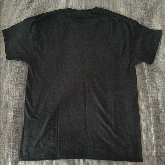 Grey T-shirt with Slogan ‘Vintage Finn Aged to Perfection’ Size L NWT - Picture 4 of 6